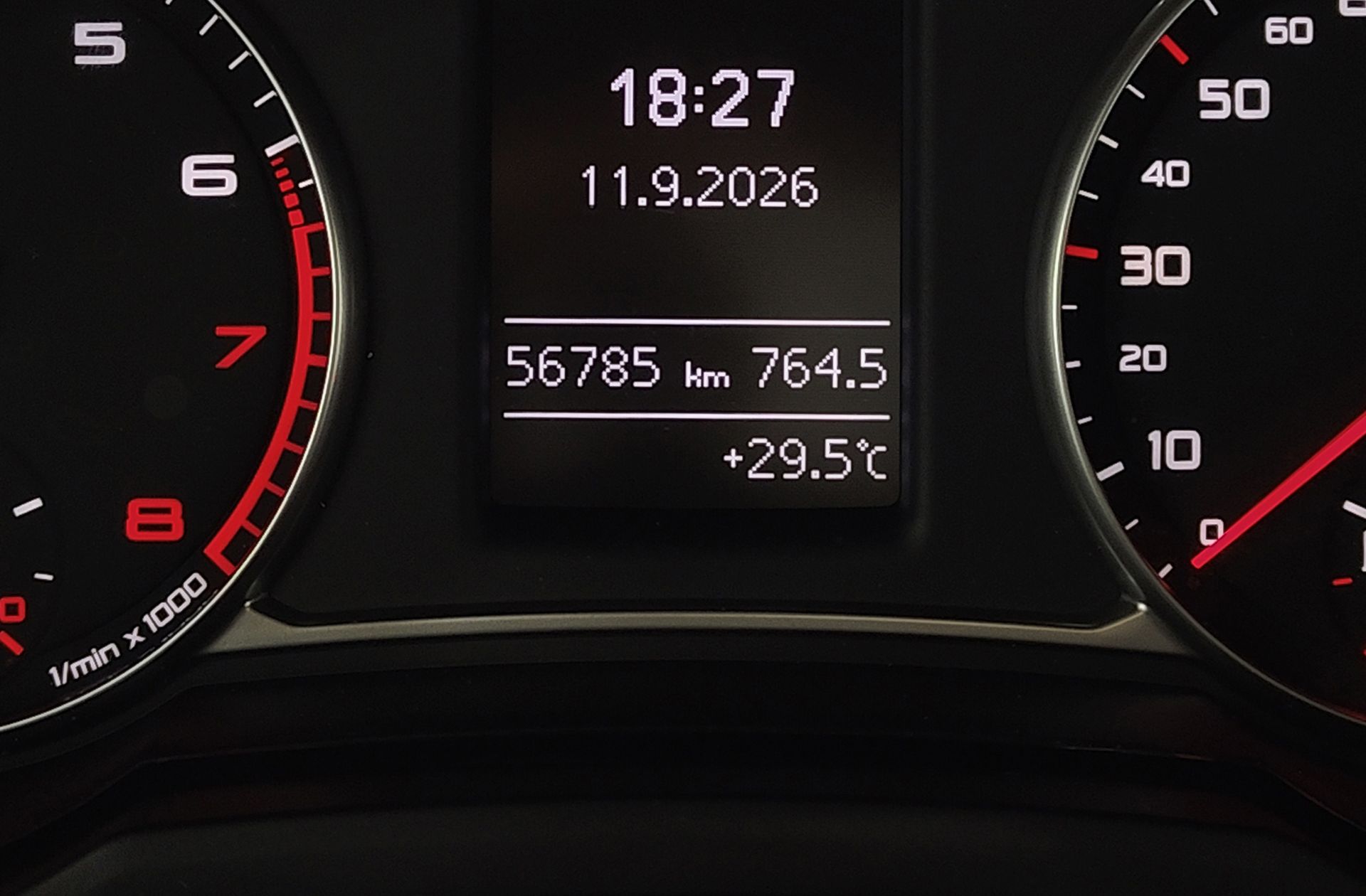 Audi A1 Sportback Attraction 1.0 TFSI - foto 8