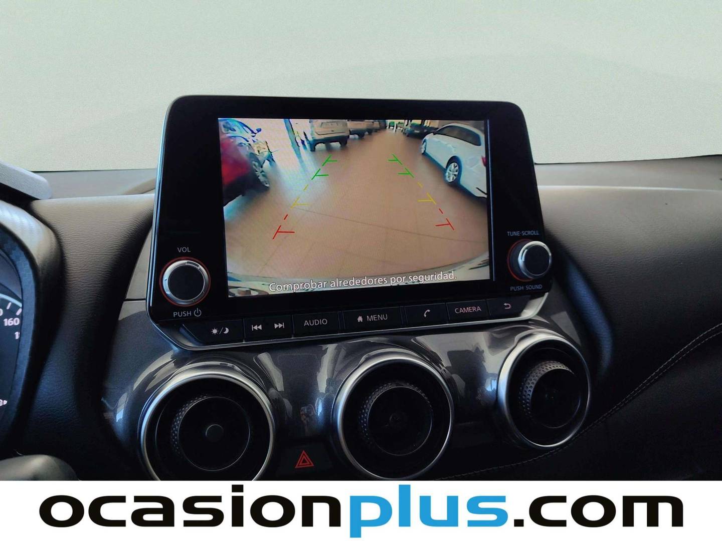 Equipamiento del Nissan JUKE Nissan Juke DIG-T N-Connecta 4x2 (114 CV)