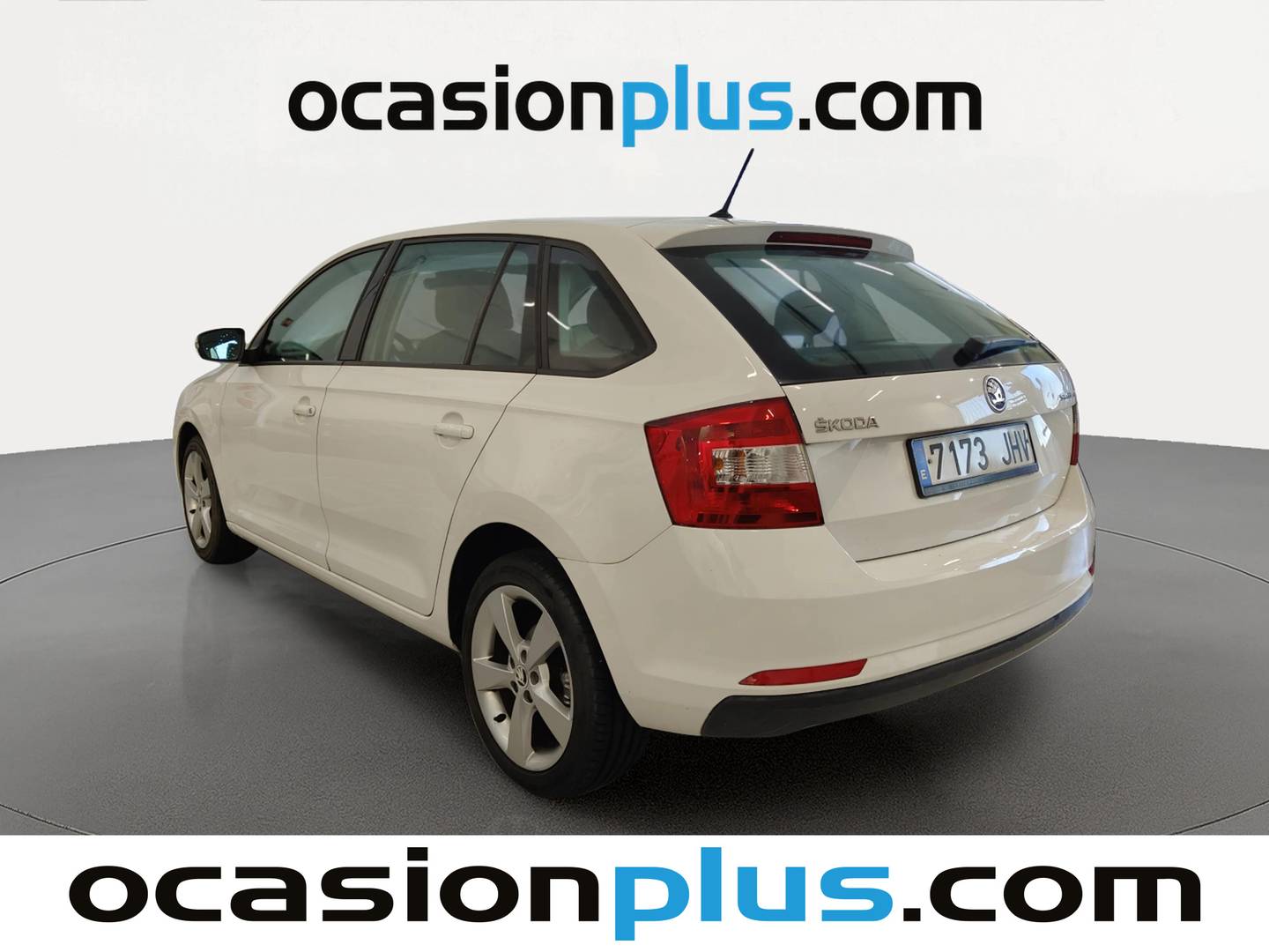 Foto trasera Skoda Spaceback Skoda Spaceback 1.2 TSI Ambition (110 CV) izquierda
