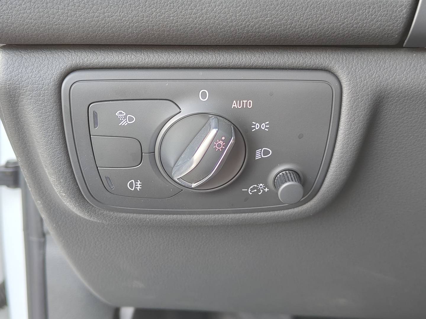 Foto Audi A6 Audi A6 S line 2.0 TDI ultra (190 CV) S tronic