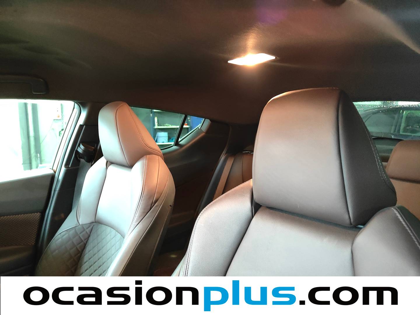 Foto Toyota C-HR Toyota C-HR 1.8 125H Style Plus (122 CV)