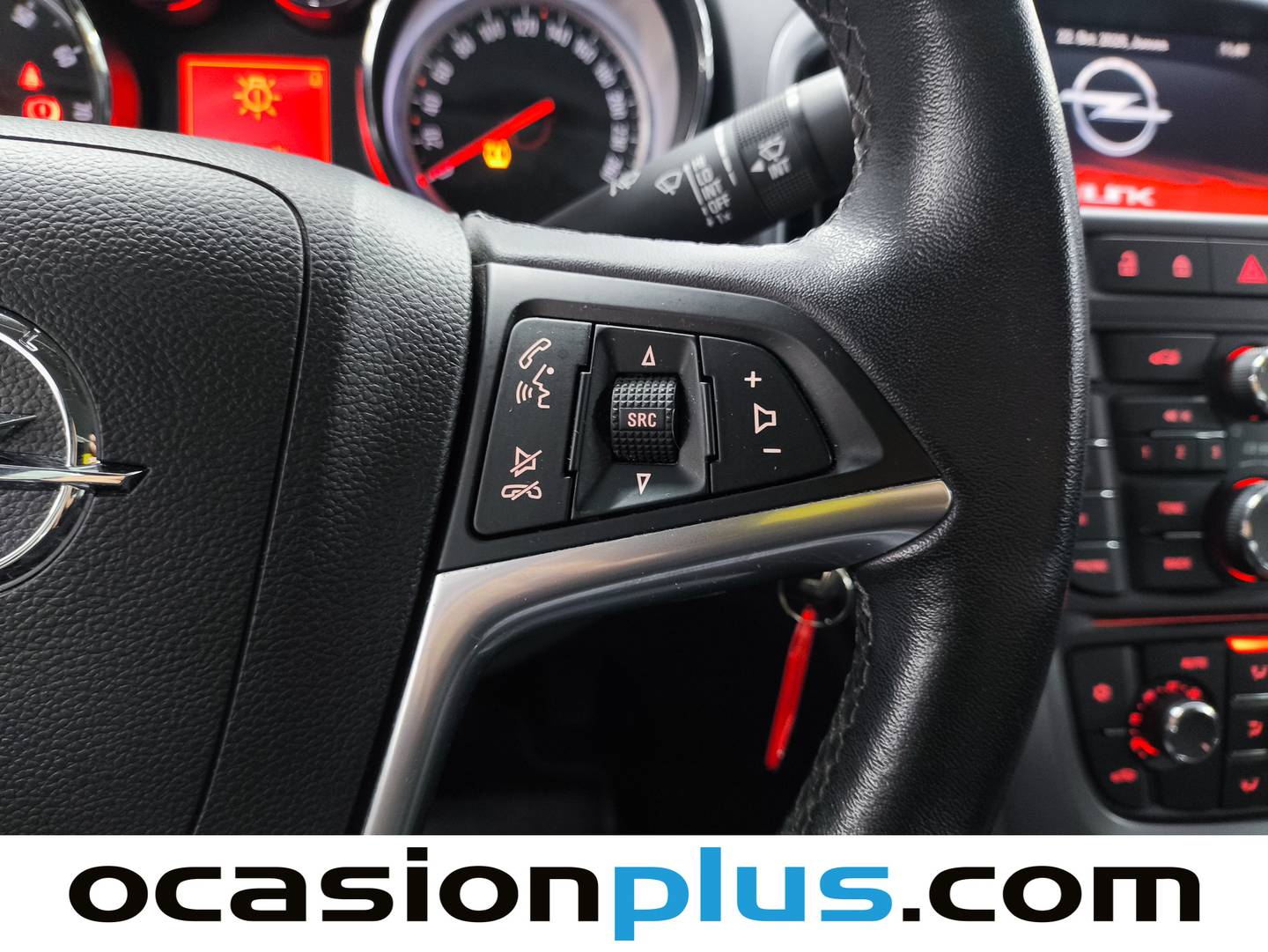 Equipamiento del Opel Astra Opel Astra 1.6 Sedan Selective (115 CV)