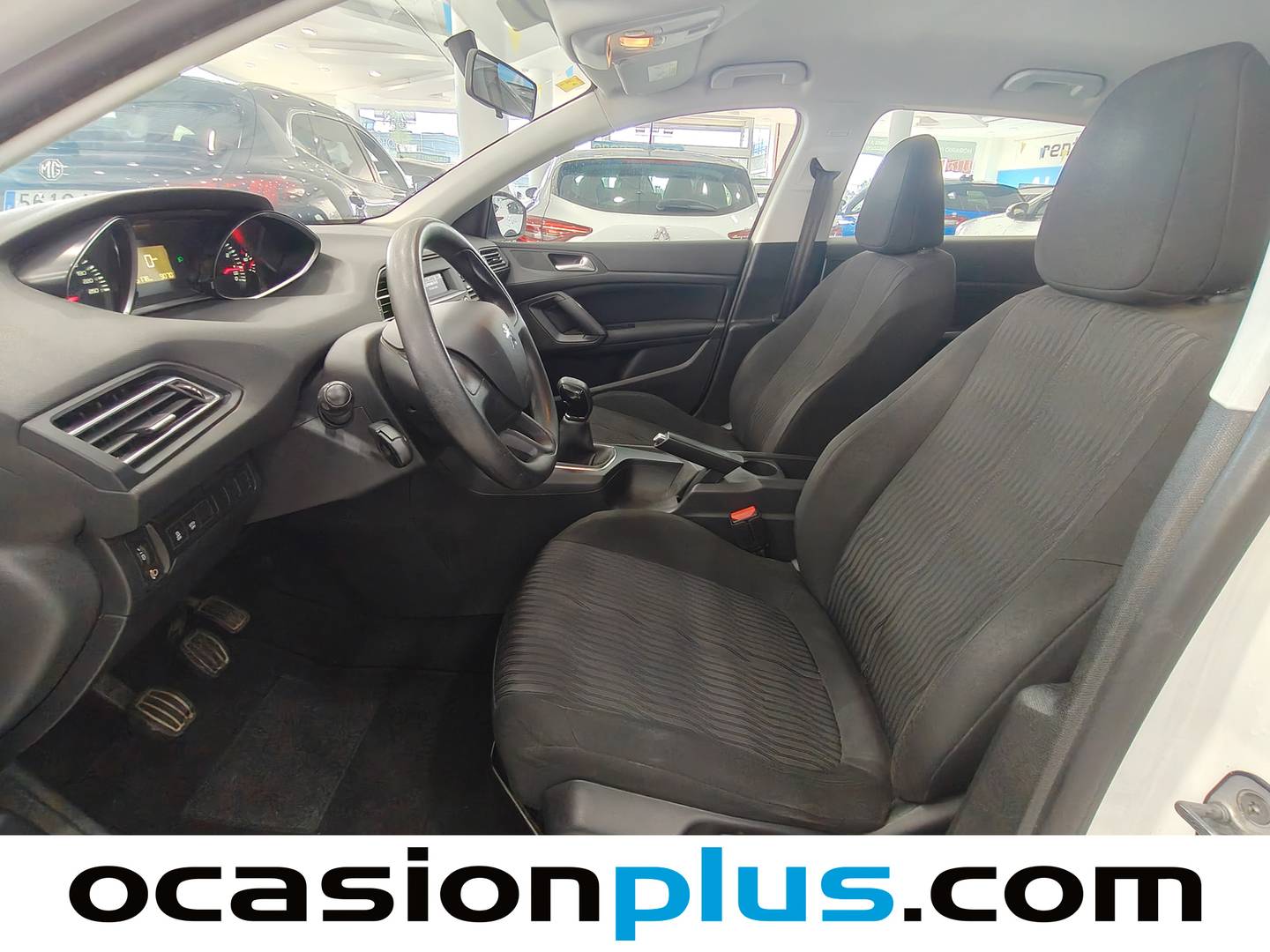 Foto asientos delanteros Peugeot 308 Peugeot 308 1.2 PureTech S&S Access (110 CV)