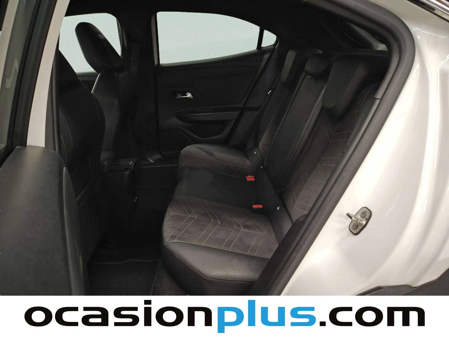 Foto asientos traseros Opel Mokka Opel Mokka 1.2 T Ultimate Auto (130 CV)