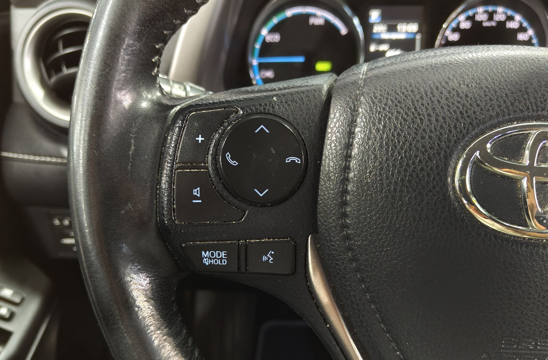 Toyota RAV4 2.5l hybrid Advance 2WD - foto 30