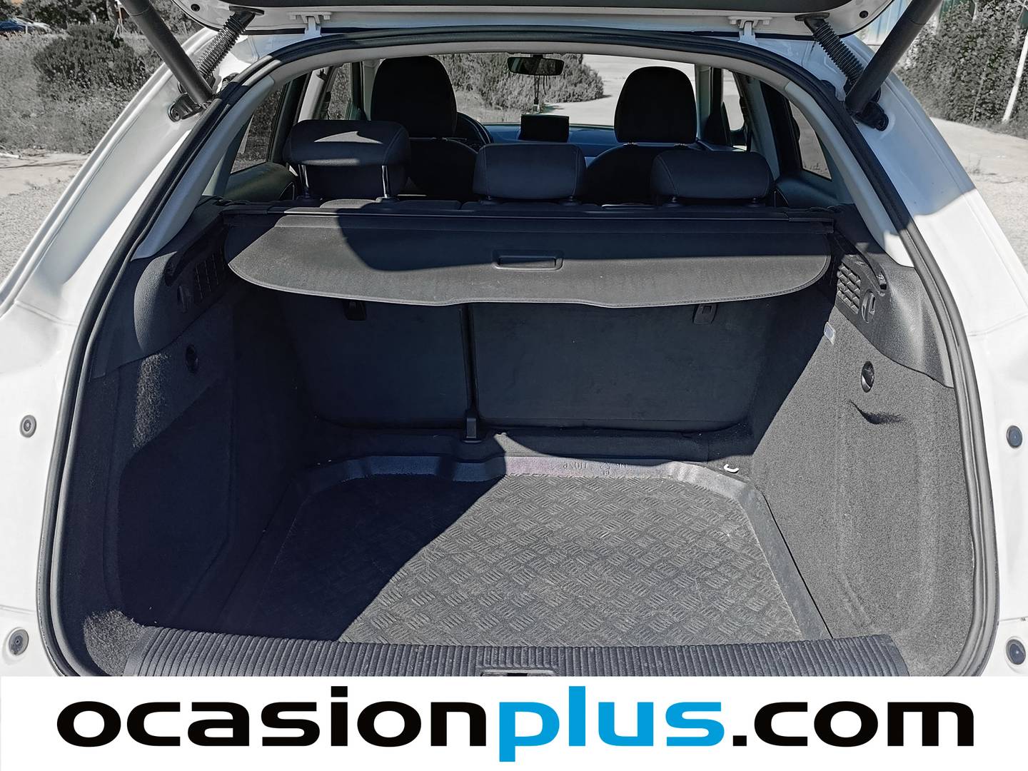 Fotos maletero Audi Q3 Audi Q3 Attraction 2.0 TDI (120 CV)