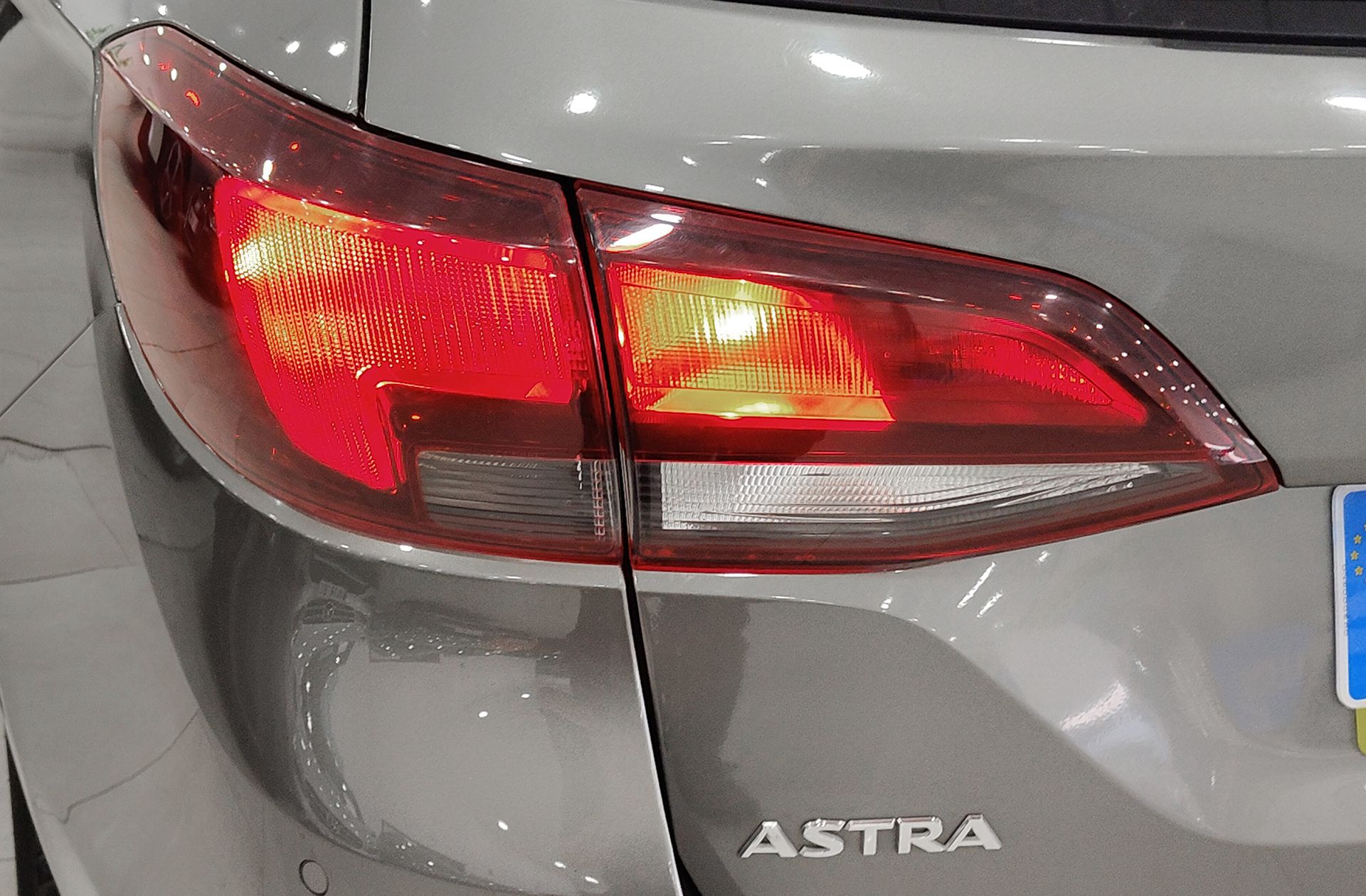 Opel Astra 1.4T SHT Business Elegance CVT - foto 17