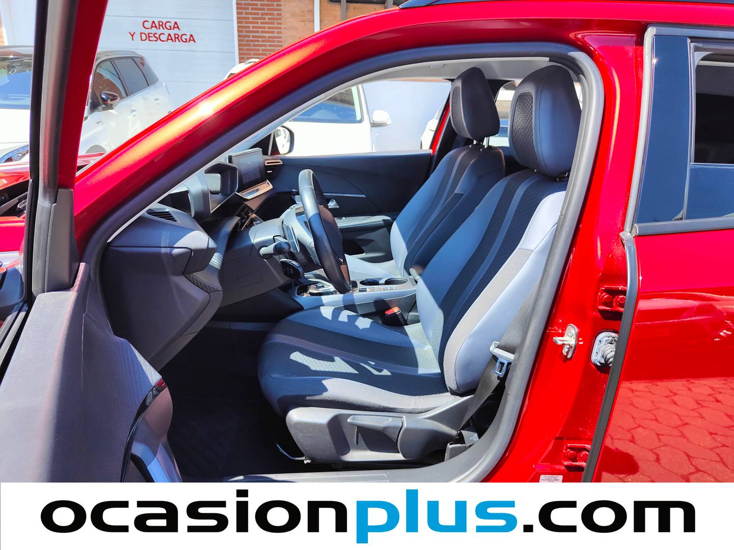 Foto asientos delanteros Peugeot 2008 Peugeot 2008 PureTech 130 S&S Allure EAT8 (130 CV)