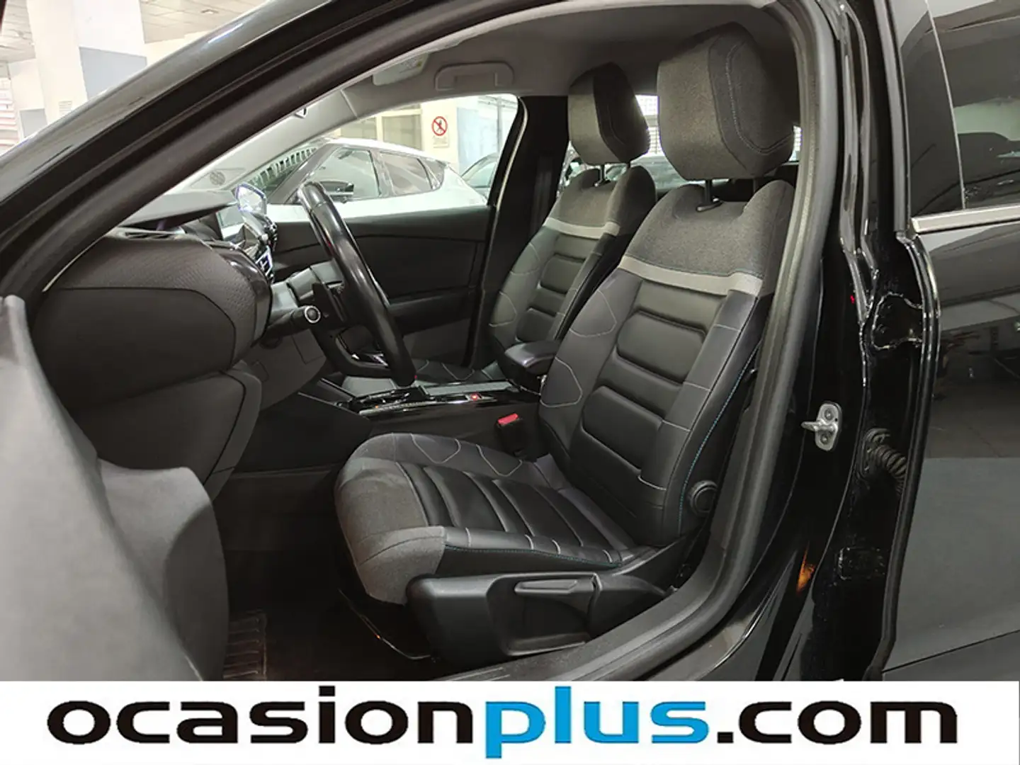 Foto Citroën C4 Citroen C4 BlueHDi 130 S&S Shine EAT8 (130 CV)