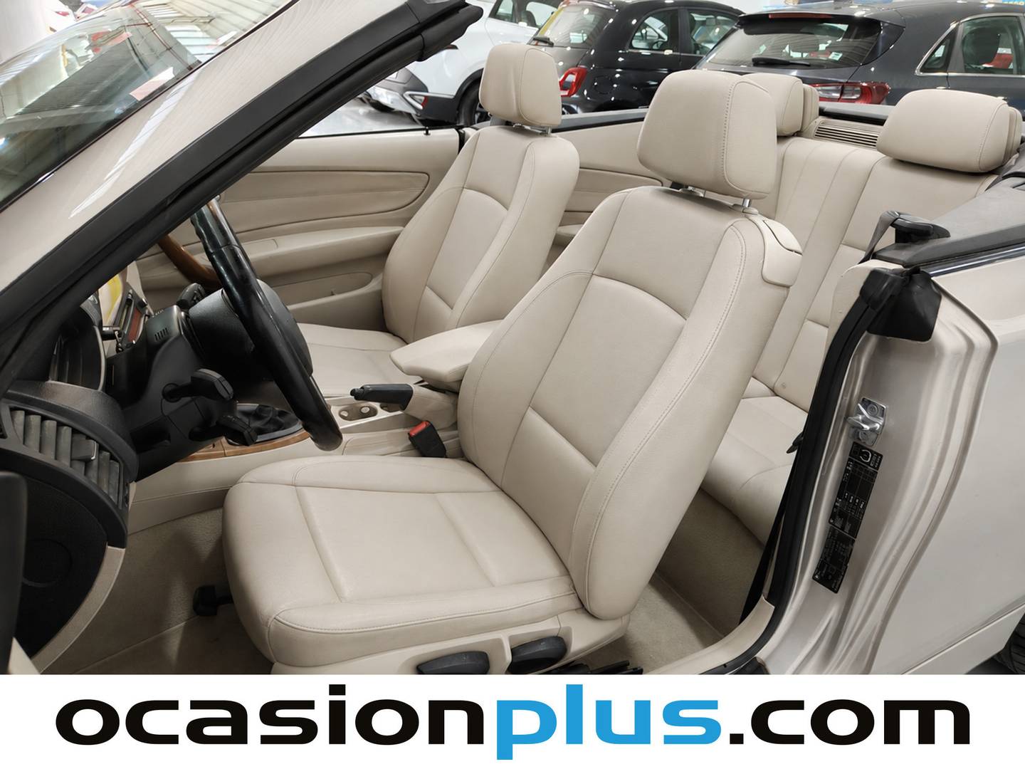 Foto asientos delanteros BMW Serie 1 BMW Serie 1 120i Cabrio (170 CV)