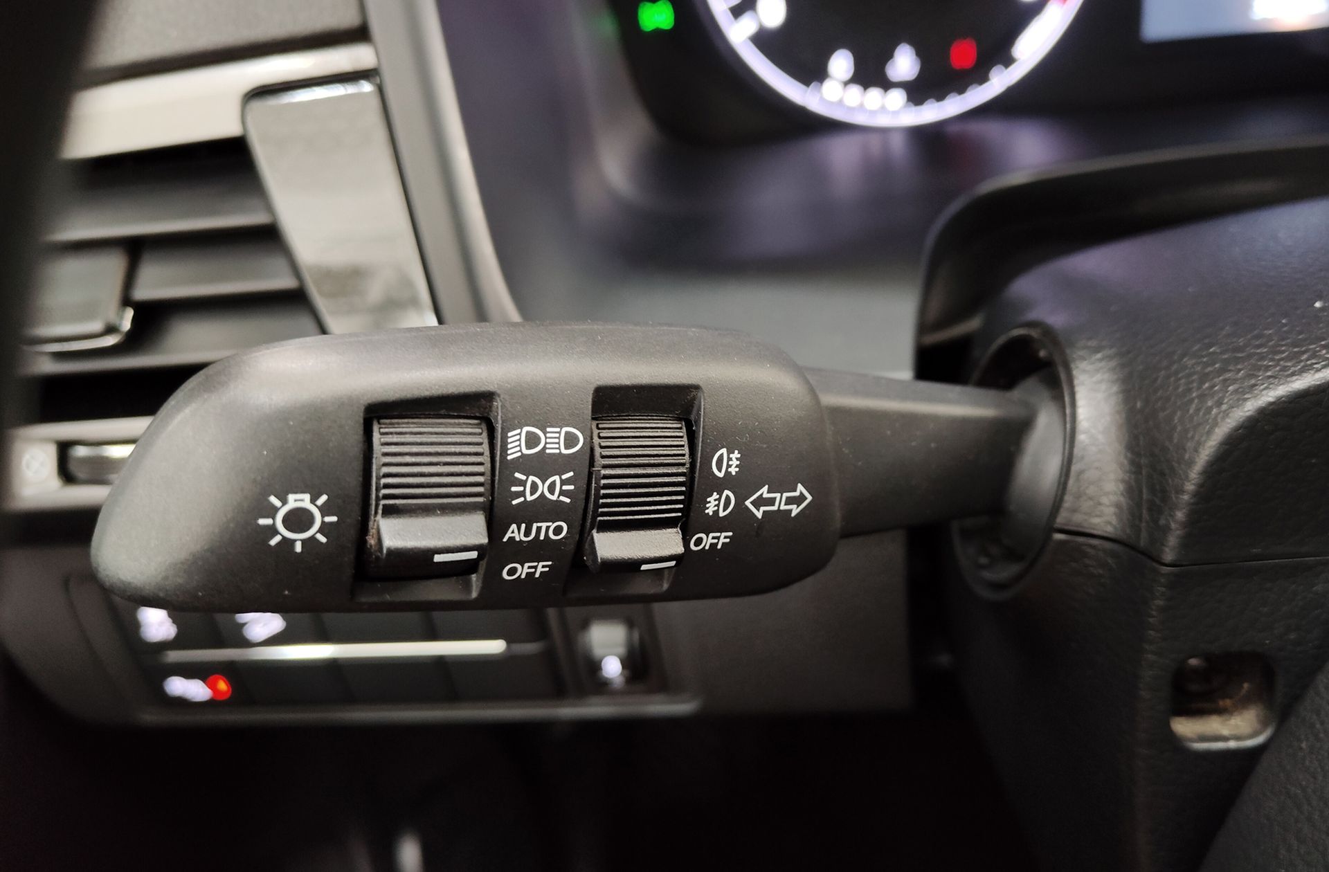 SsangYong Musso Sports D22DTR Pro 4x4 - foto 23