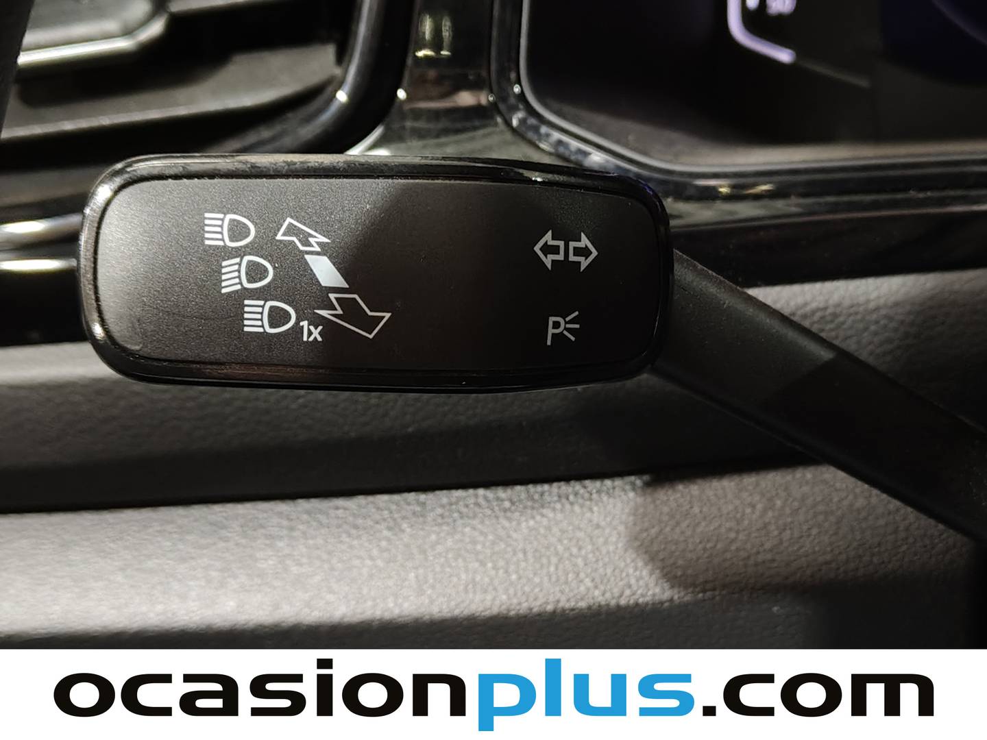 Foto Volkswagen T-Roc Volkswagen T-Roc R-Line 2.0 TDI (150 CV) DSG