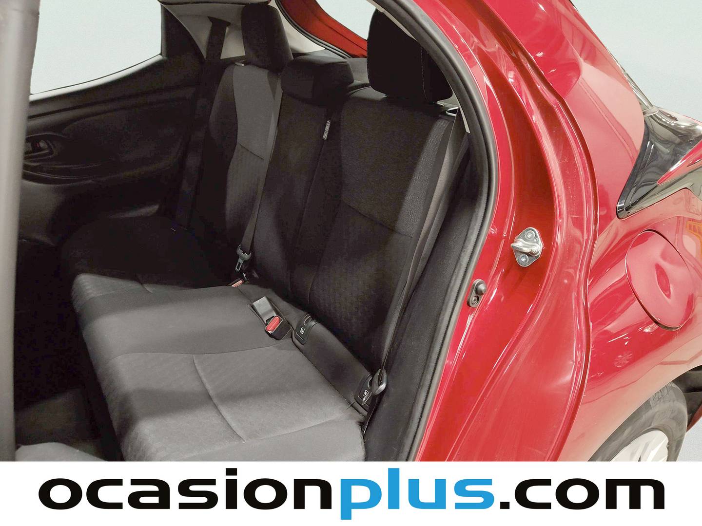 Foto asientos traseros Toyota Yaris Toyota Yaris 120H Business Plus (116 CV)