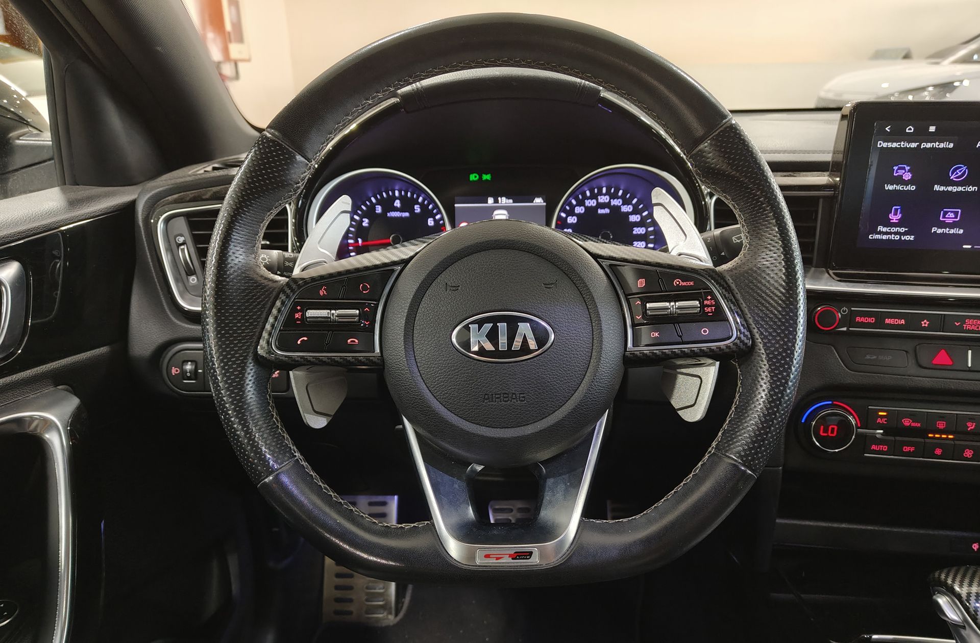 Kia Ceed 1.4 T-GDi GT Line - foto 30