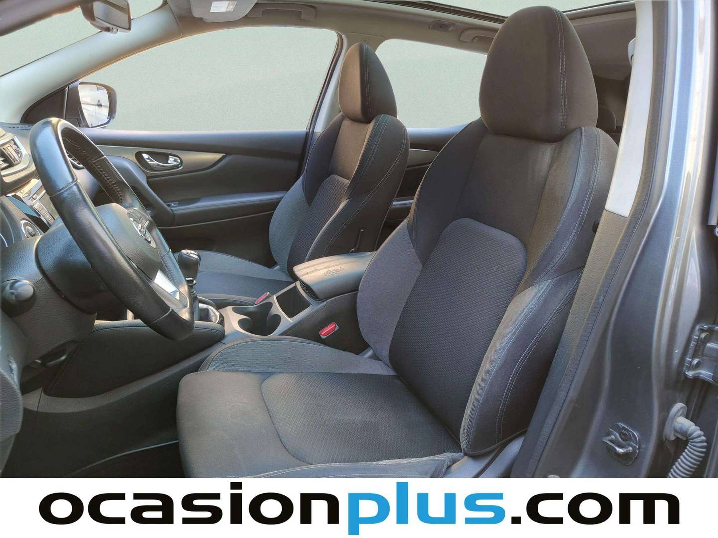 Foto asientos delanteros Nissan QASHQAI Nissan Qashqai DIG-T 140 N-Connecta (140 CV)
