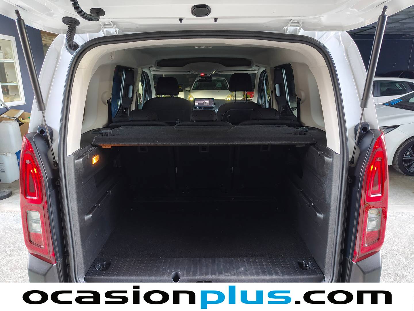 Fotos maletero Citroën Berlingo Citroën Berlingo BlueHDi 100 S&S Plus Talla M (102 CV)