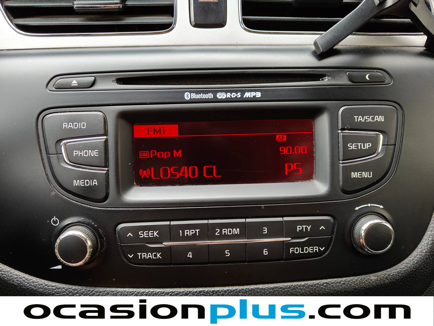 Equipamiento del KIA Ceed KIA Ceed 1.4 CRDi WGT Concept (90 CV)