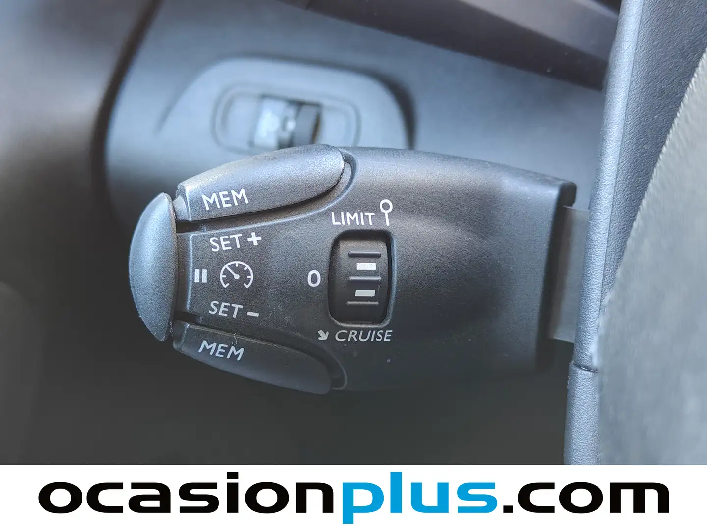 Foto Citroën Berlingo Citroen Berlingo BlueHDi 100 Talla M Live Pack (102 CV)