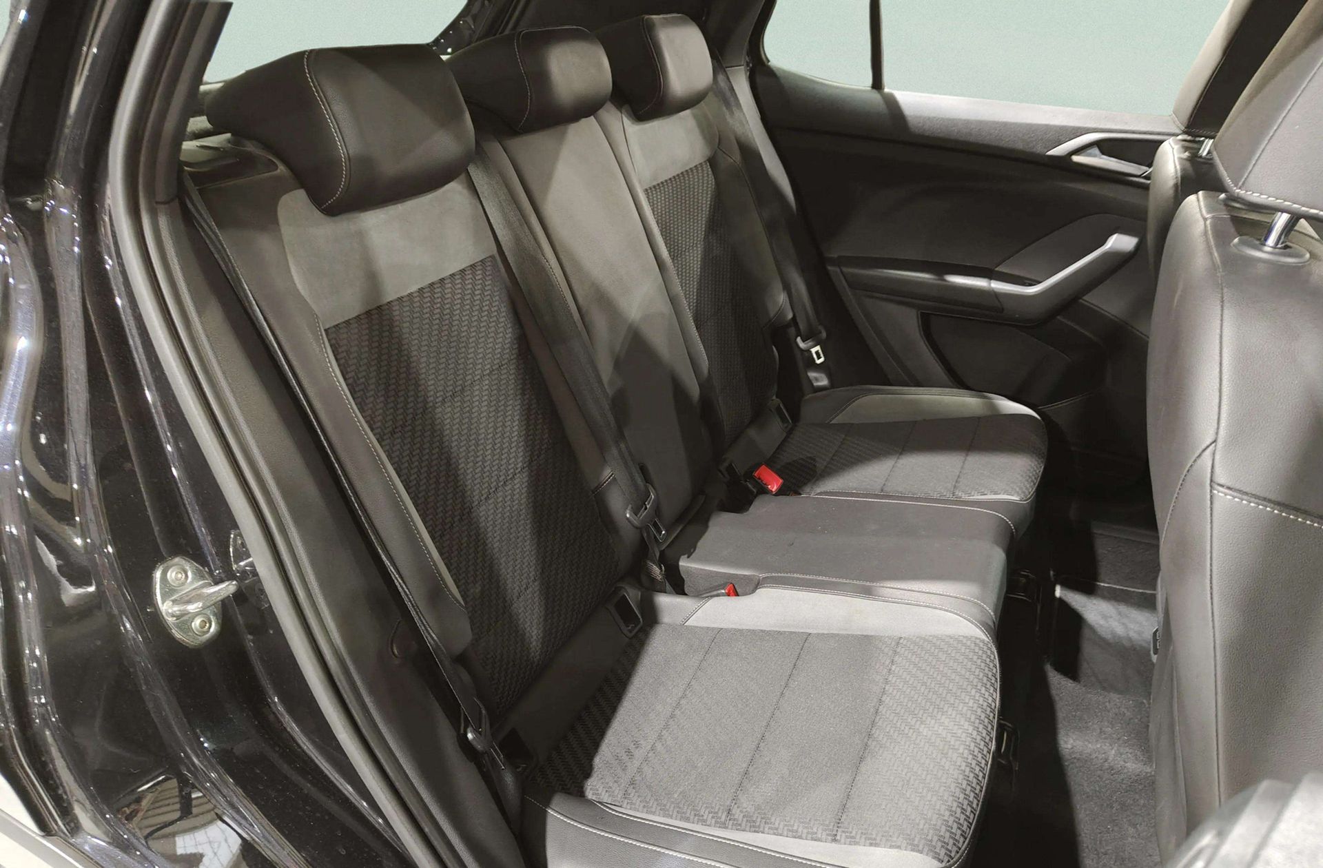 Volkswagen T-Cross Sport 1.0 TSI DSG - foto 19