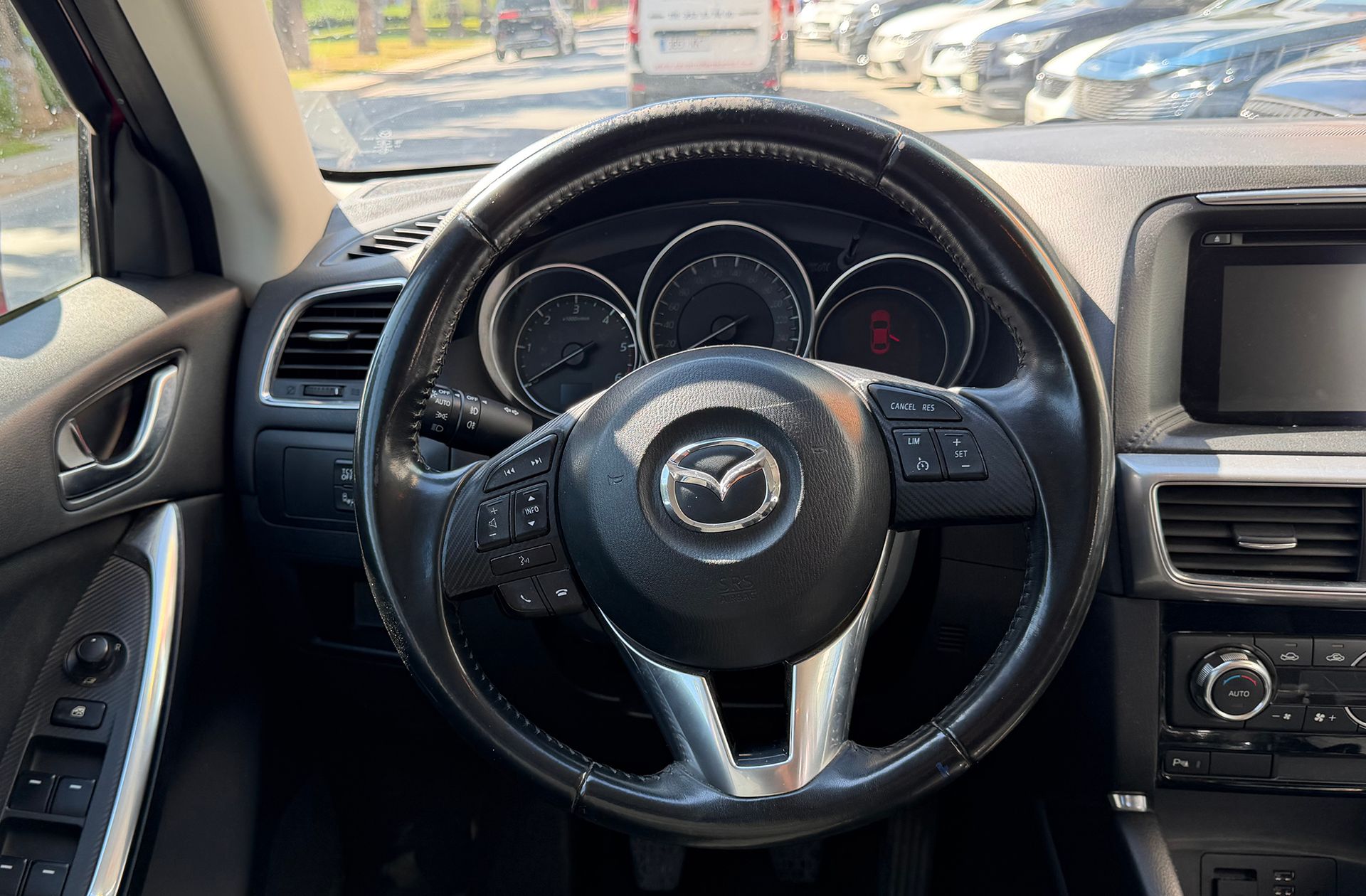 Mazda CX-5 2.2 DE Black Tech Edition 2WD - foto 23