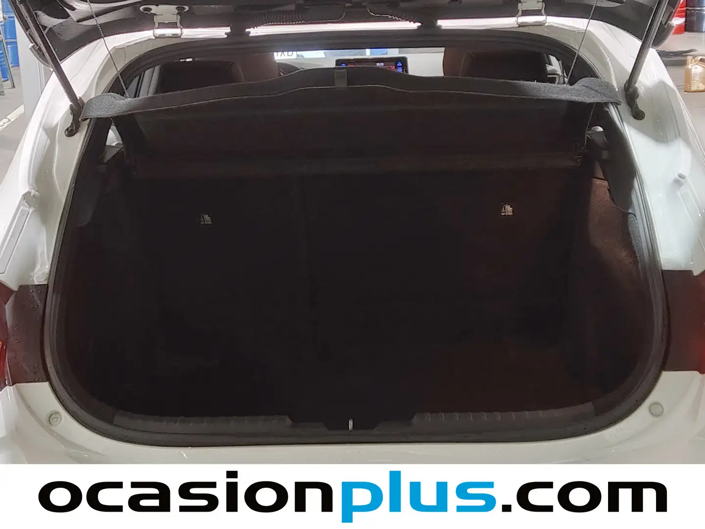 Foto Toyota Corolla Toyota Corolla 125H Business E-CVT (122 CV)