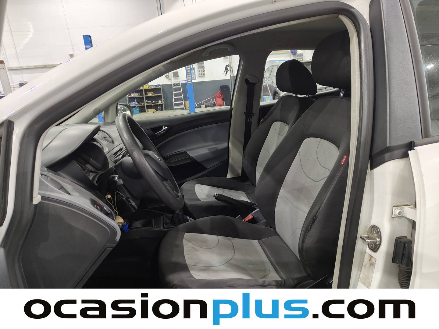 Foto asientos delanteros Seat Ibiza Seat Ibiza 1.2 12v Reference (70 CV)