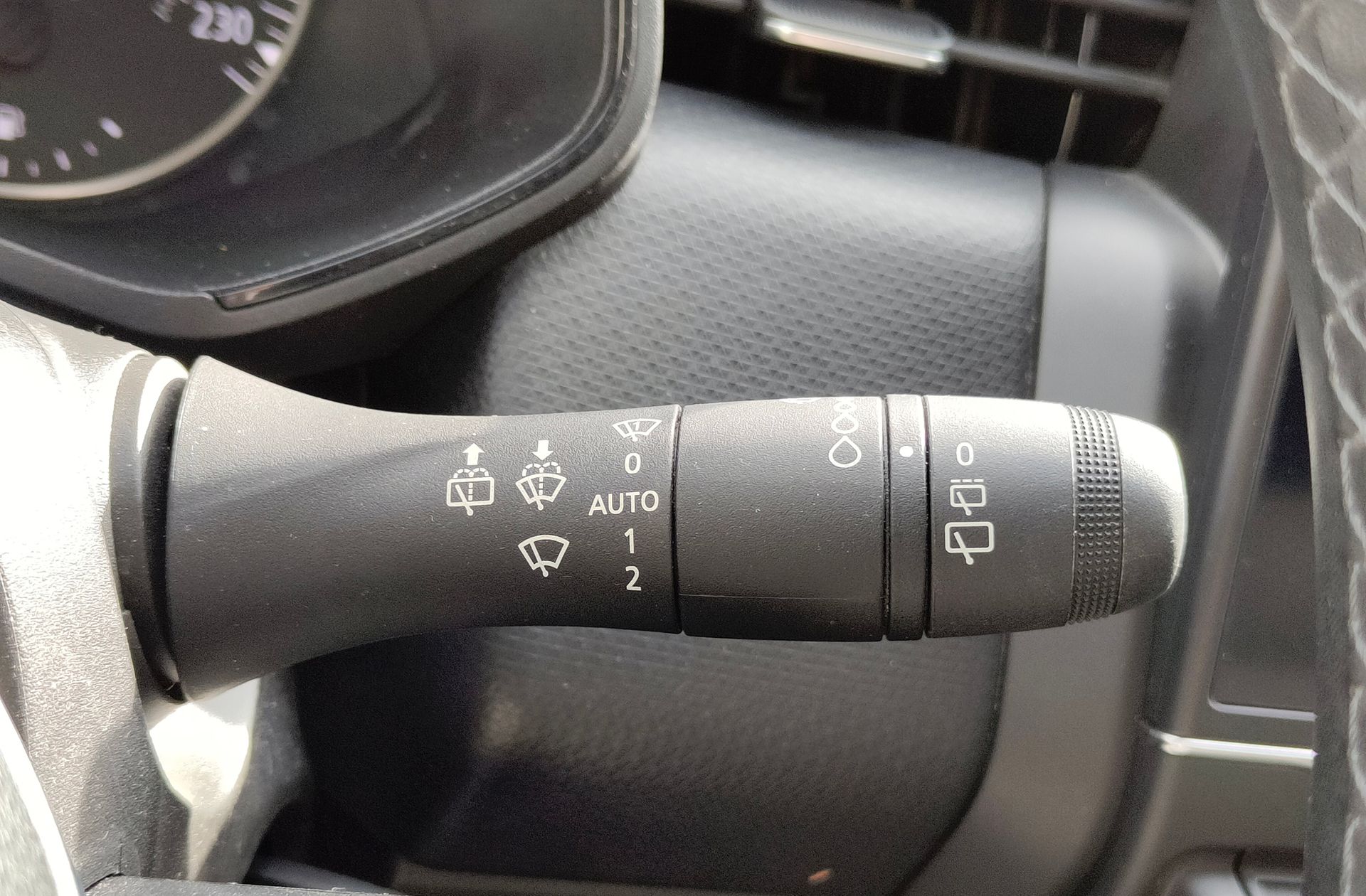 Renault Clio Equilibre TCe - foto 25