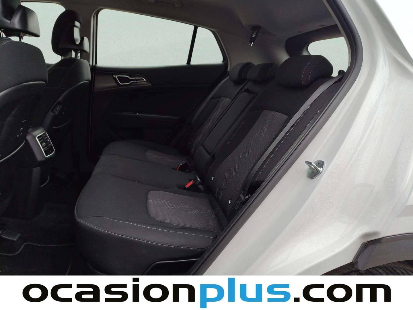 Foto asientos traseros KIA Sportage KIA Sportage 1.6 T-GDi HEV Drive 4x2 (230 CV)