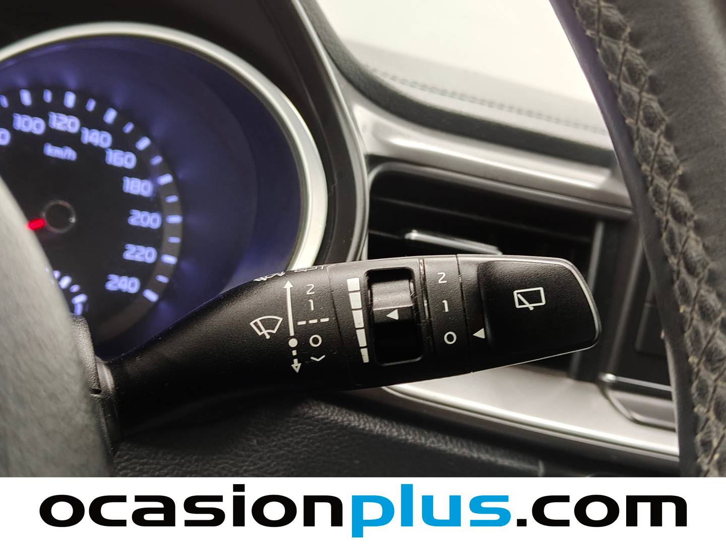 Extras y acabados del KIA Ceed KIA Ceed 1.0 T-GDi Concept (120 CV)