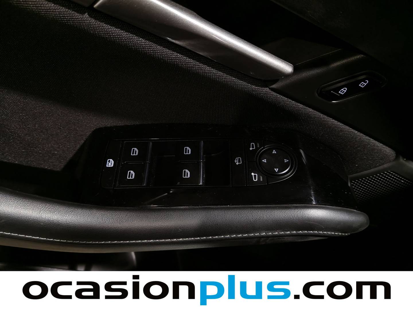 Foto Mazda CX-30 Mazda CX-30 2.5 e-Skyactive G MHEV Prime-Line AT (140 CV)