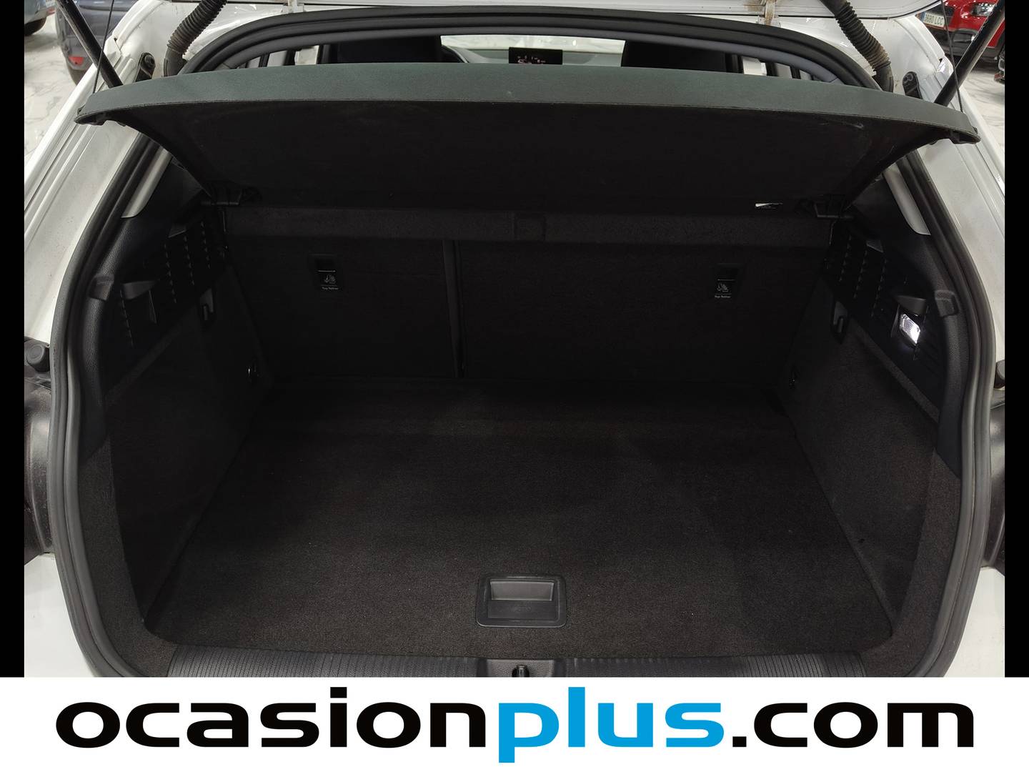 Fotos maletero Audi Q2 Audi Q2 30 TDI (116 CV)