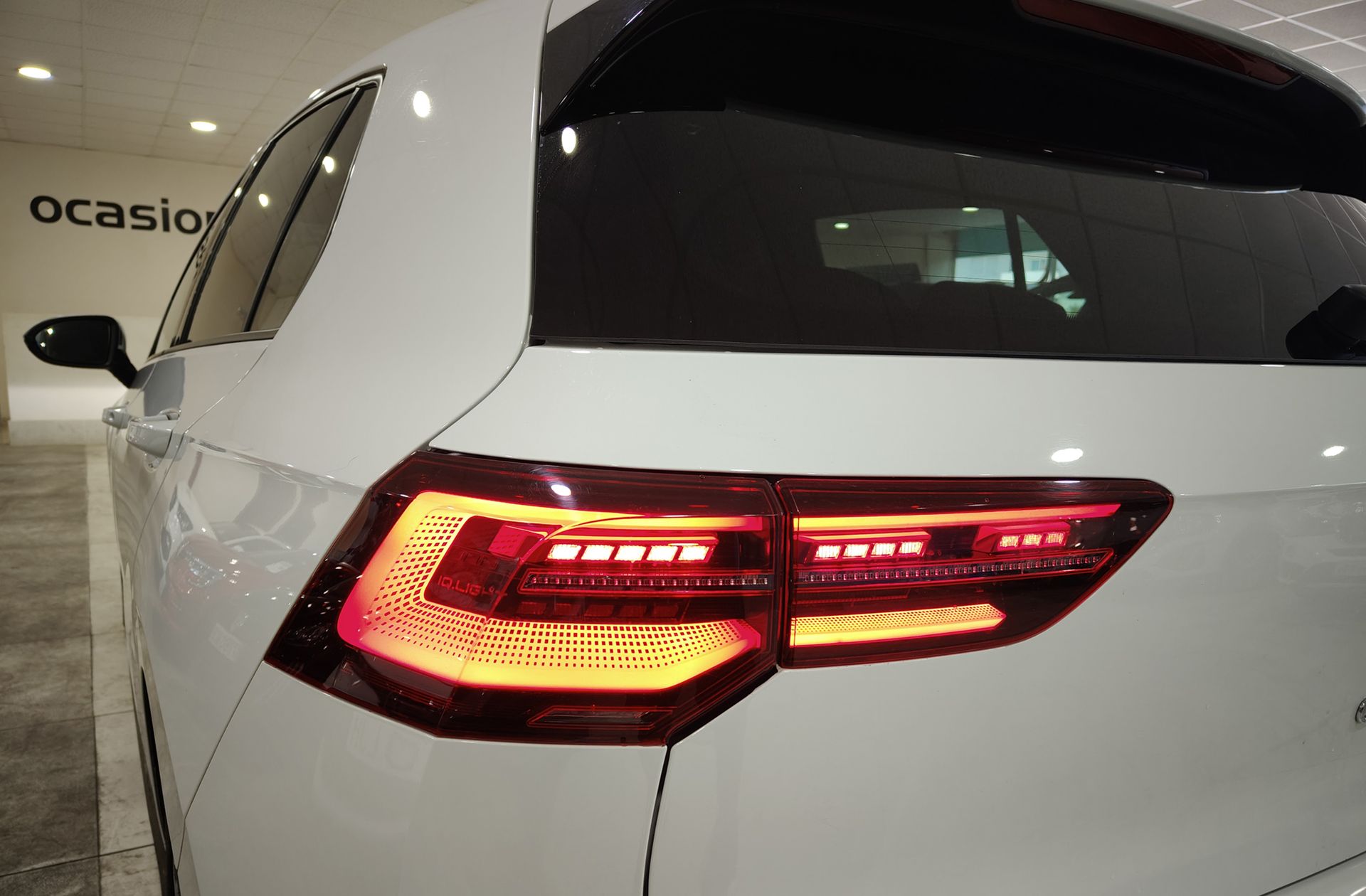 Volkswagen Golf R-Line 1.5 eTSI DSG - foto 18