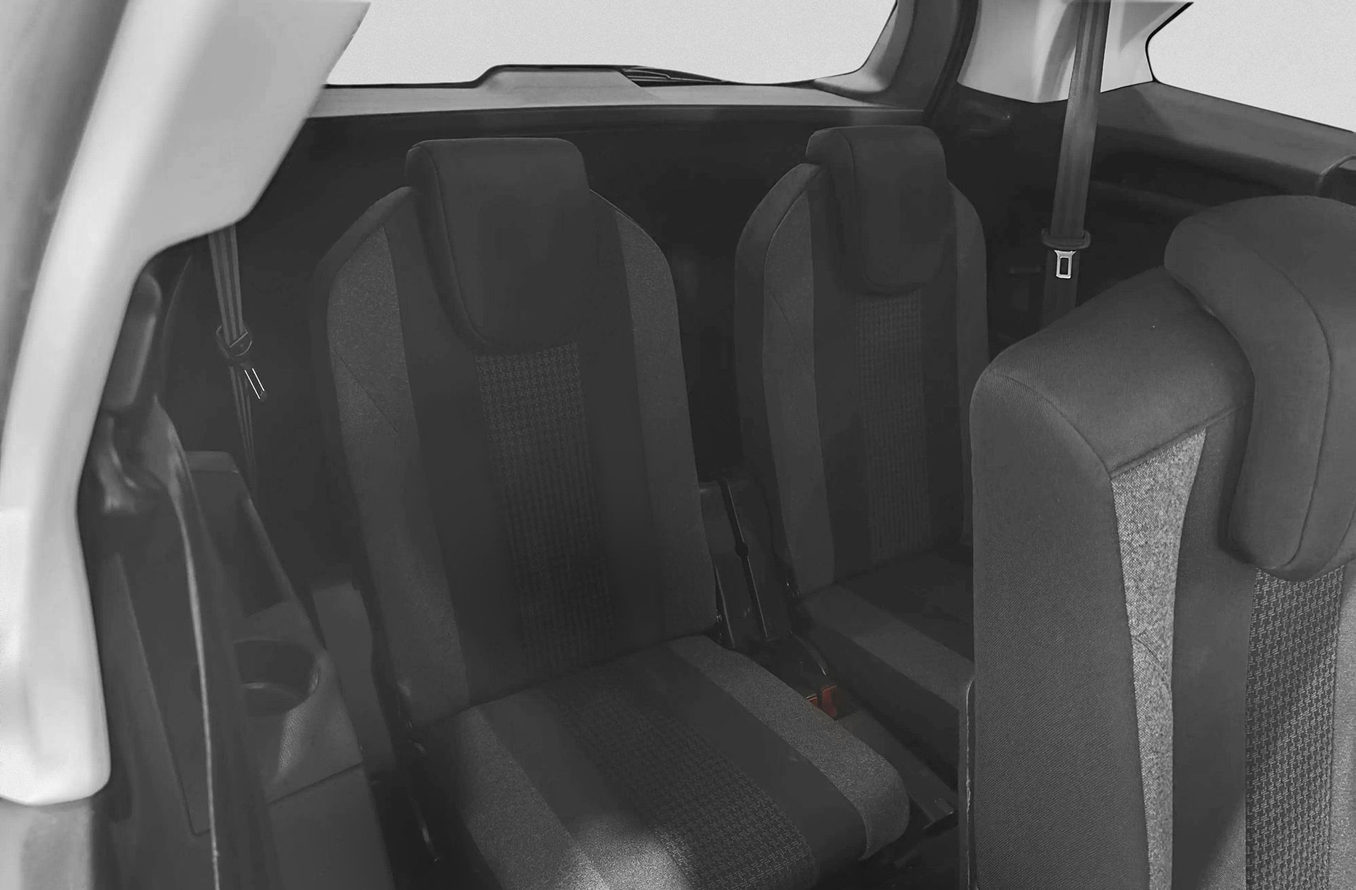 Peugeot 5008 BlueHDi 130 Active EAT8 7 plazas - foto 17