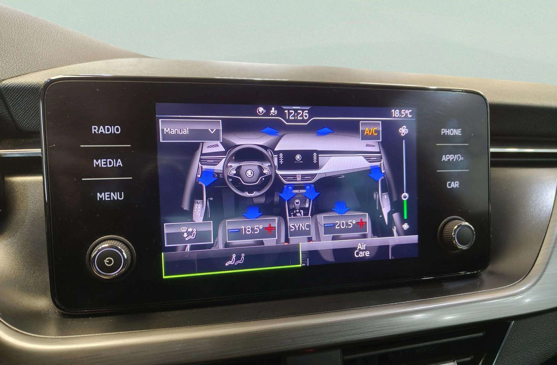 Škoda Kamiq 1.0 TSI Scout - foto 35