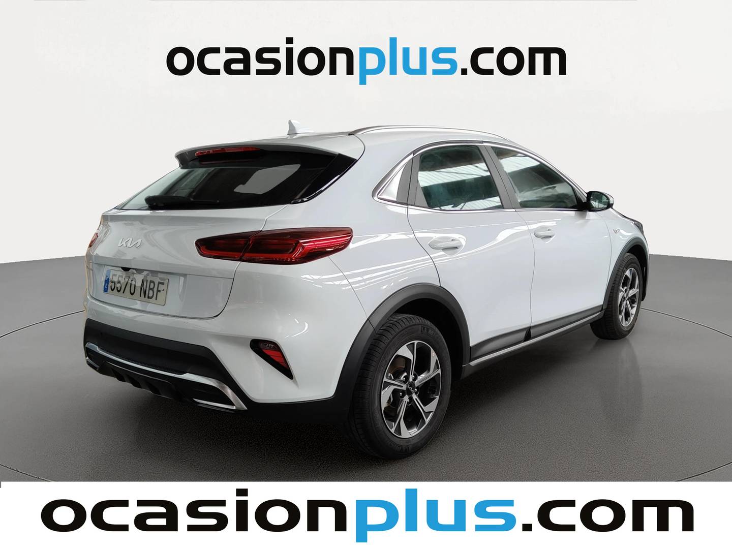 Foto trasera KIA XCeed KIA XCeed 1.0 T-GDi Drive (100 CV) derecha