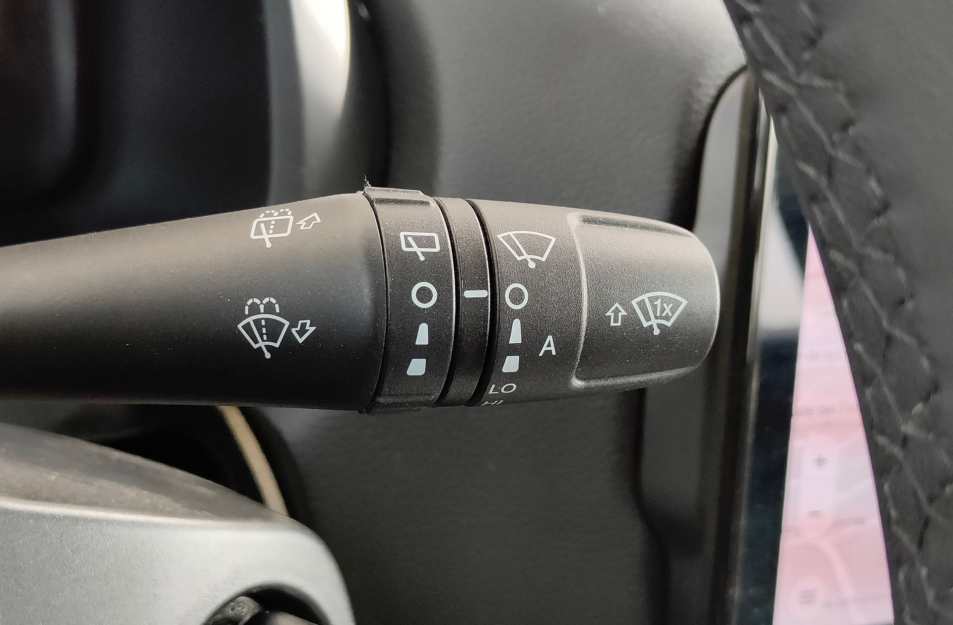 Jeep Renegade eHybrid 1.5 Limited ATX - foto 27