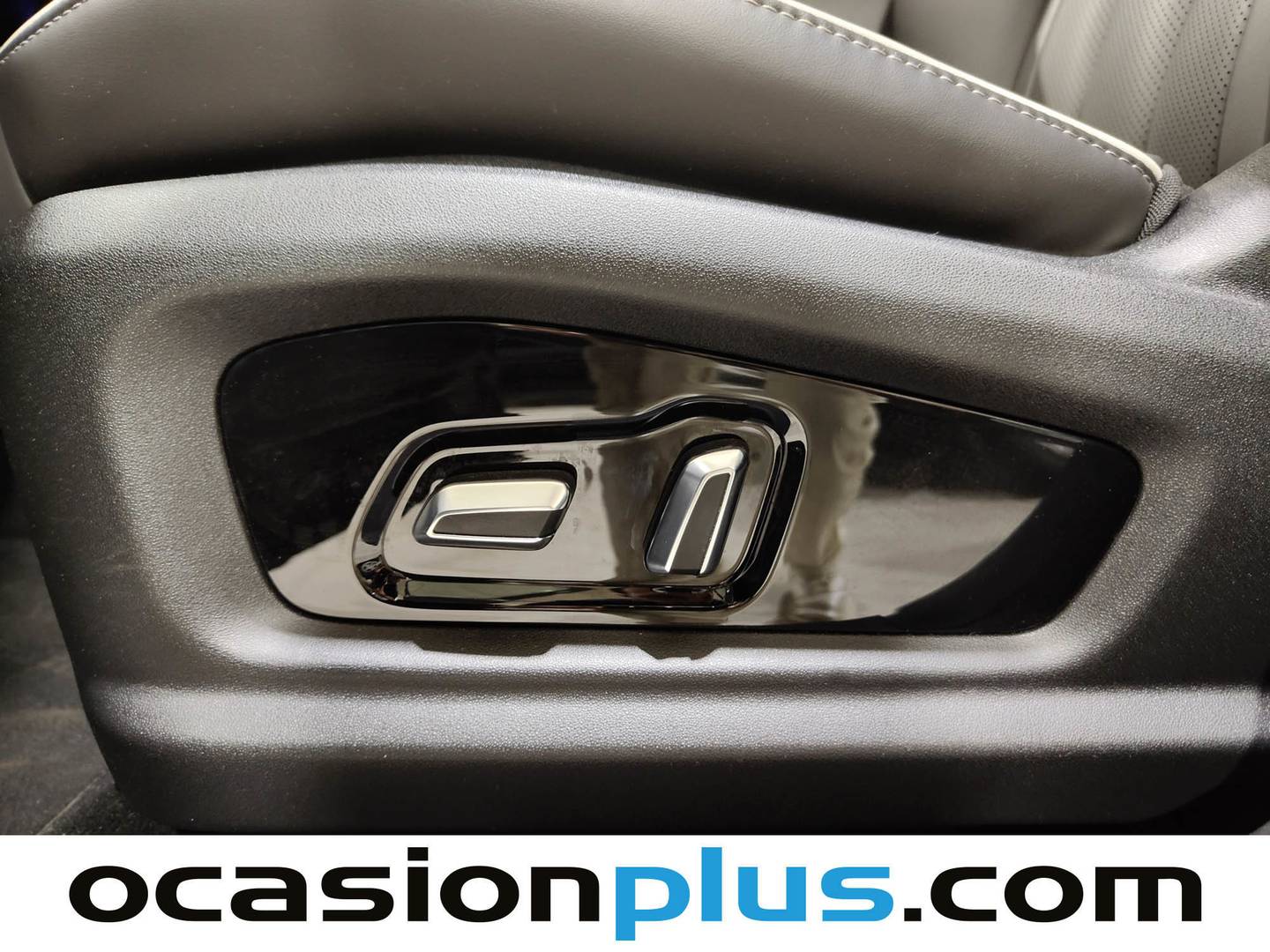Paquetes del EBRO S700 EBRO S700 1.6 TGDI Luxury 7 DCT (147 CV)