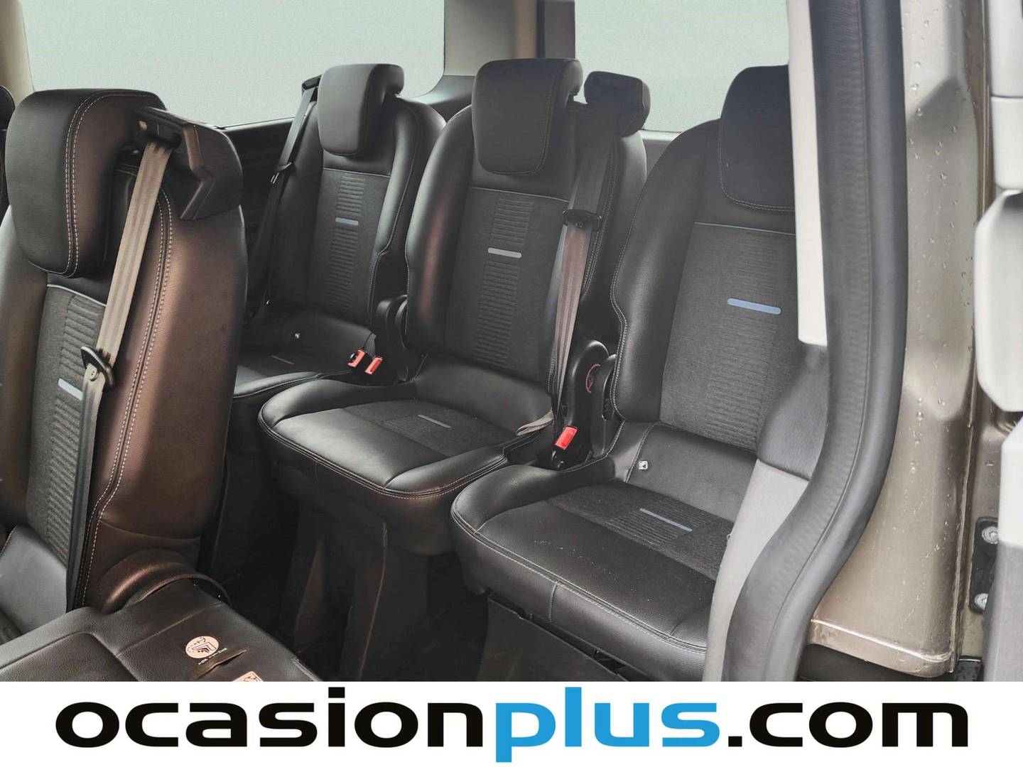 Foto Ford Tourneo Custom FORD Tourneo Custom 2.0 EcoBlue L2 Active Auto (170 CV) 8 Plazas