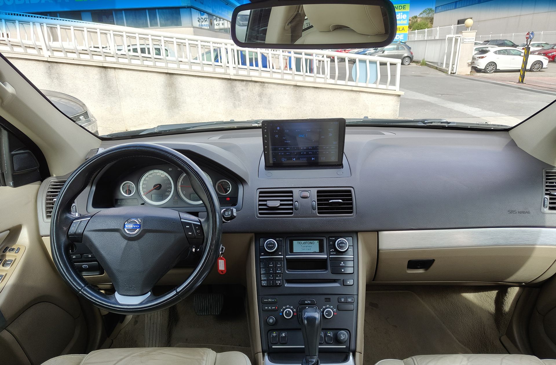 Volvo XC90 D5 Momentum AWD - foto 6