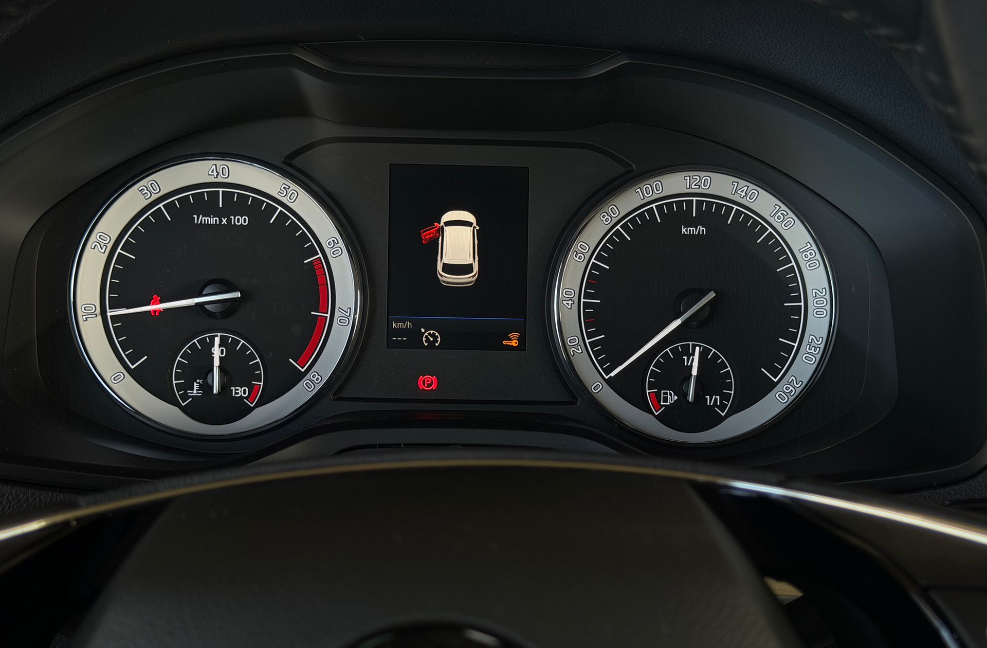 Škoda Karoq 1.0 TSI Ambition - foto 24