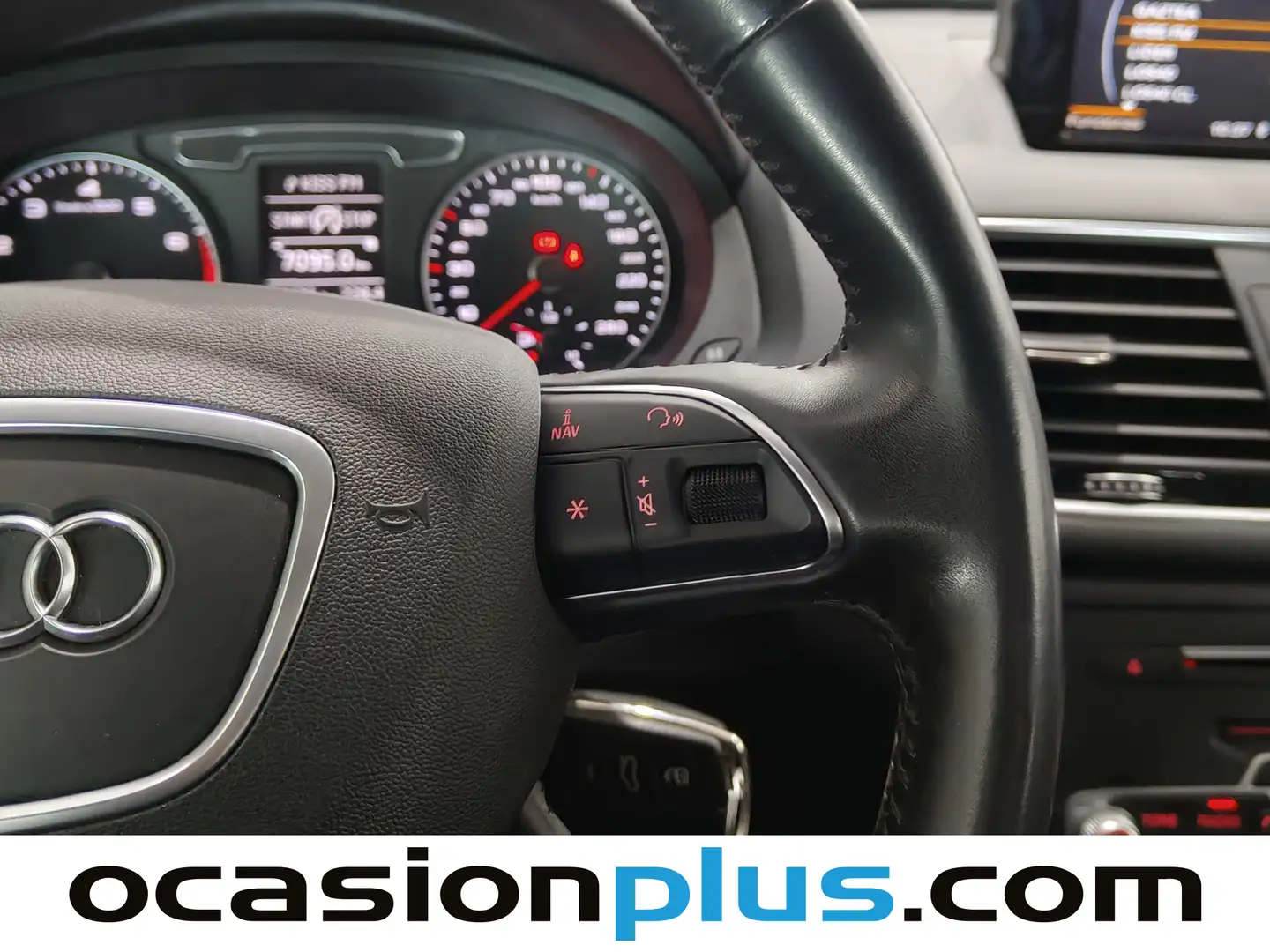 Foto Audi Q3 Audi Q3 design edition 1.4 TFSI ultra CoD (150 CV)