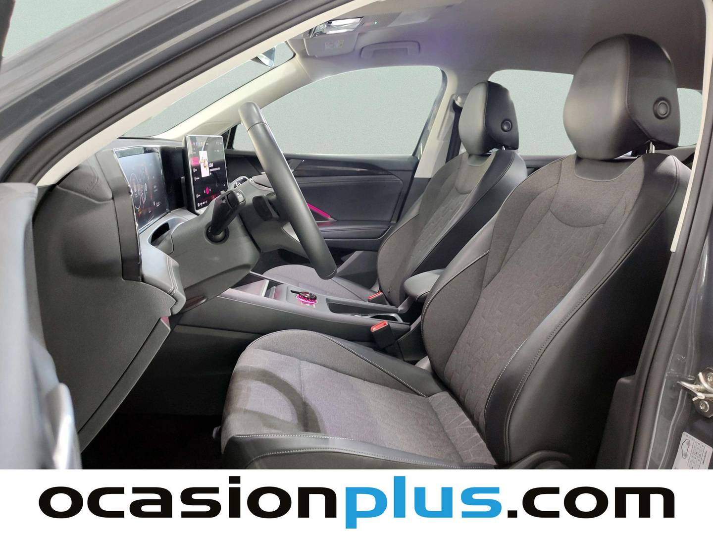 Foto asientos delanteros Volkswagen Tiguan Volkswagen Tiguan ``Más`` 1.5 eTSI  (130 CV) DSG