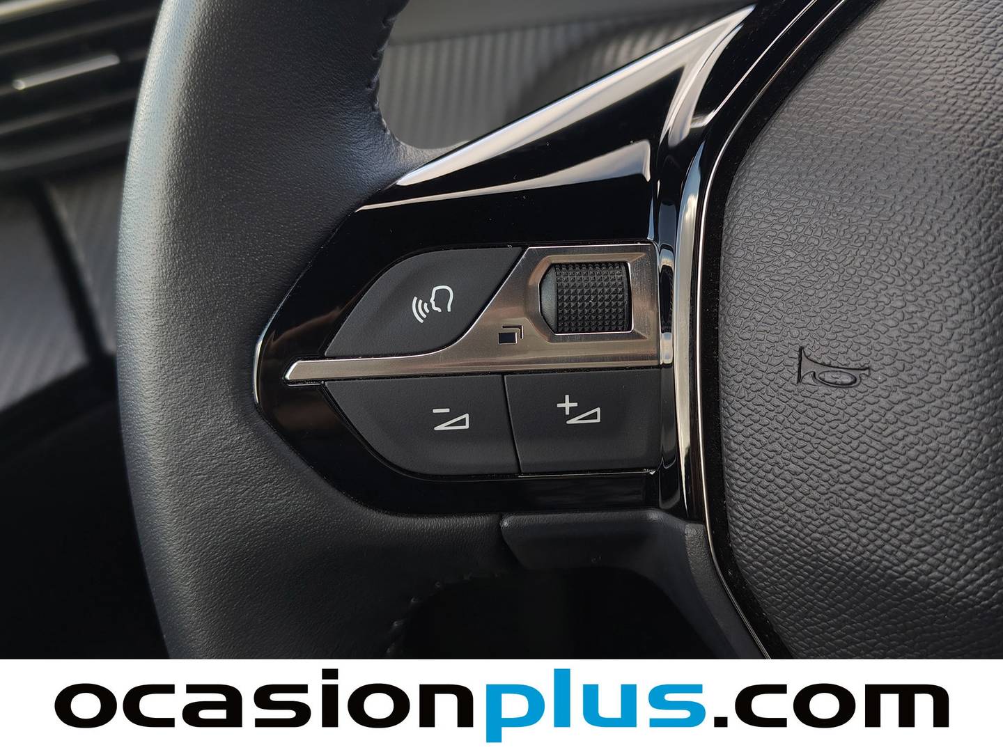 Peugeot 2008 Peugeot 2008 Allure Hybrid eDCS6 (145 CV) 2026