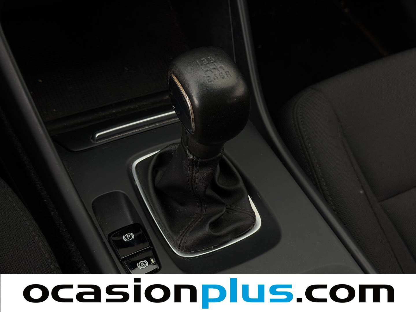 Volvo XC40 Volvo XC40 T3 Momentum Pro (163 CV) de segunda mano