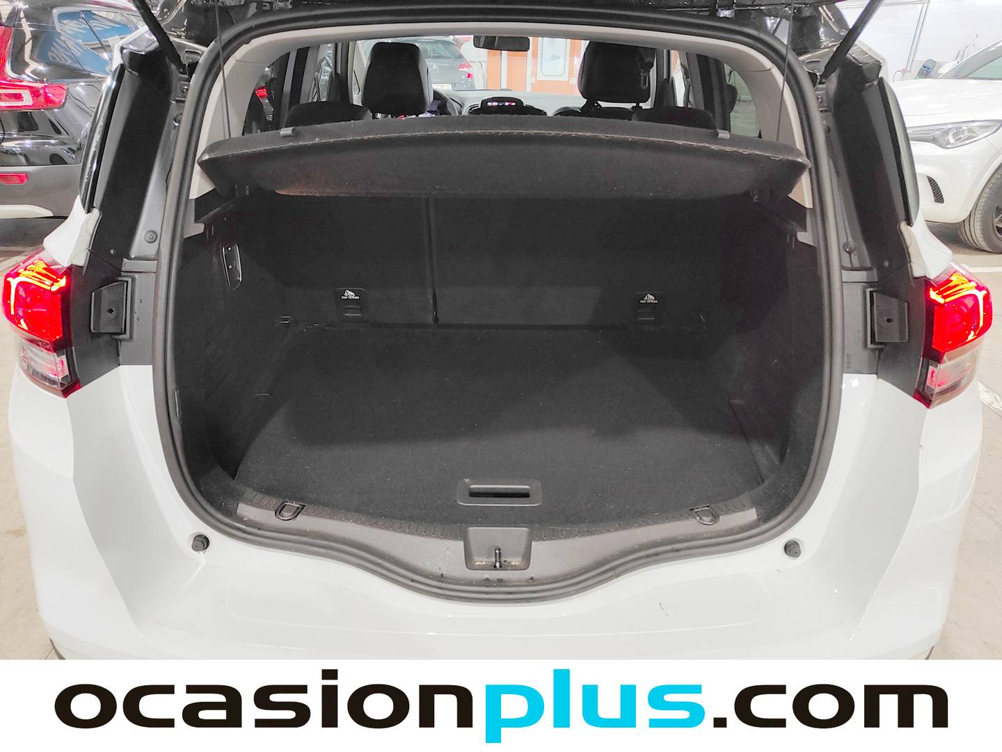 Fotos maletero Renault Scénic Renault Scenic Zen Energy TCe (140 CV)