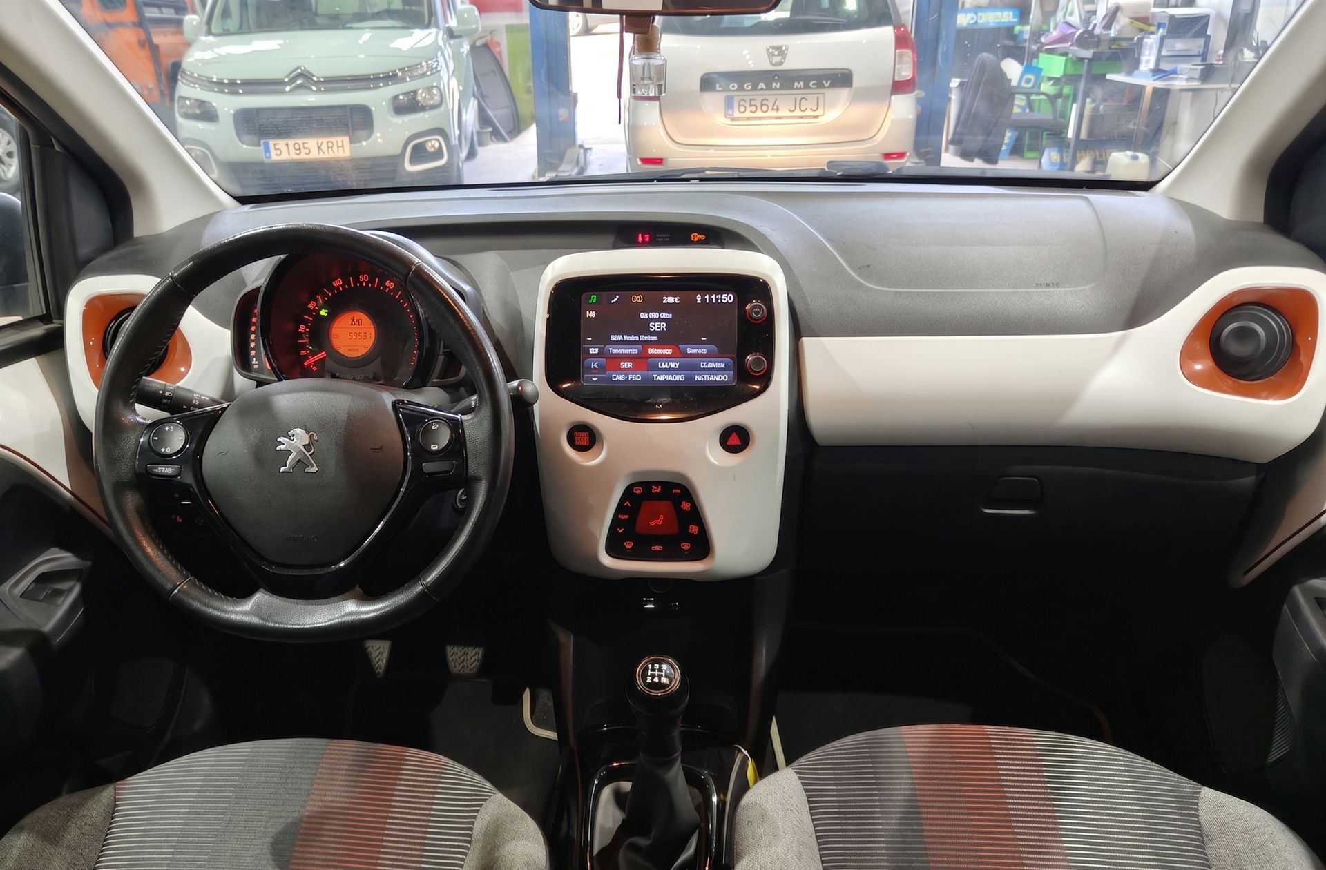 Peugeot 108 1.2 PureTech Roland Garros TOP! - foto 8