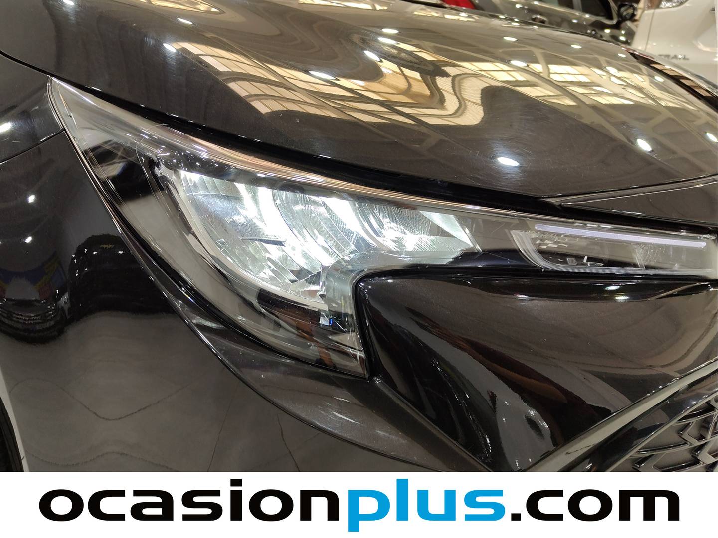 Equipamiento del Toyota Corolla Toyota Corolla 140H Active Plus Touring Sport (140 CV)