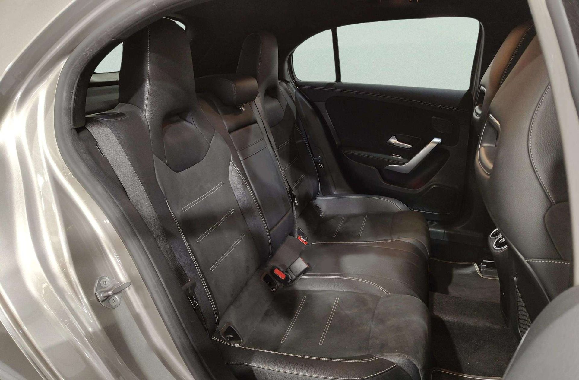 Mercedes-Benz Clase A 180 d Pack AMG - foto 22