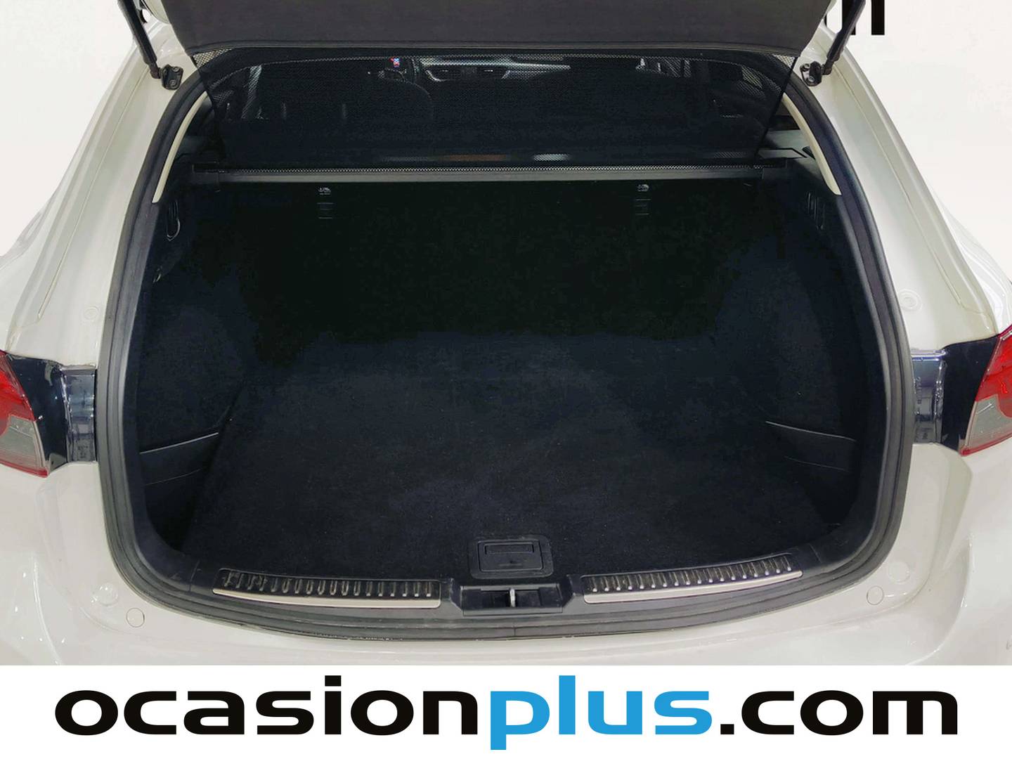 Fotos maletero Mazda Mazda6 Mazda Mazda 6 2.2 DE WAGON Luxury (150 CV)