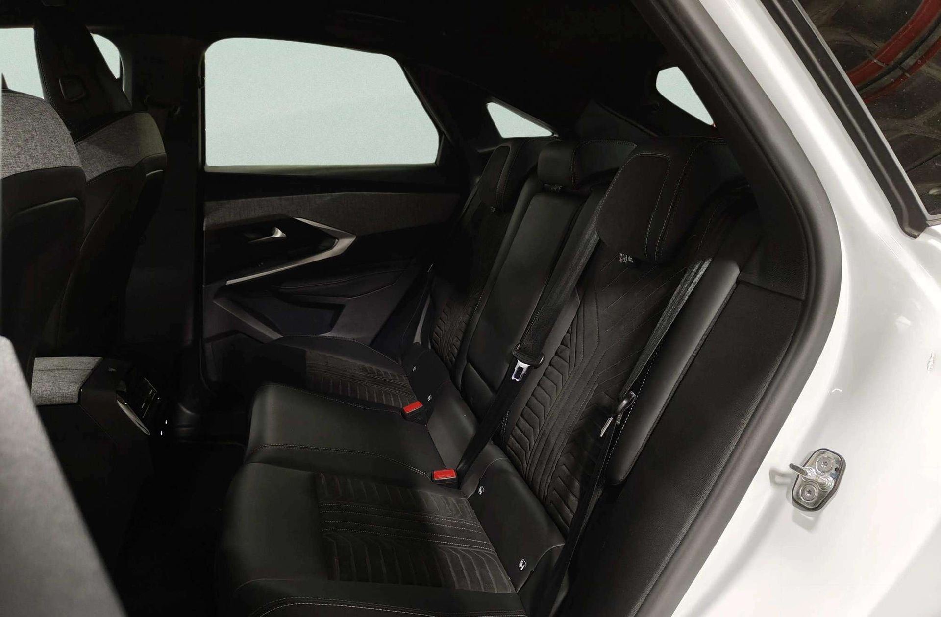 Peugeot 3008 GT eDCS6 - foto 13